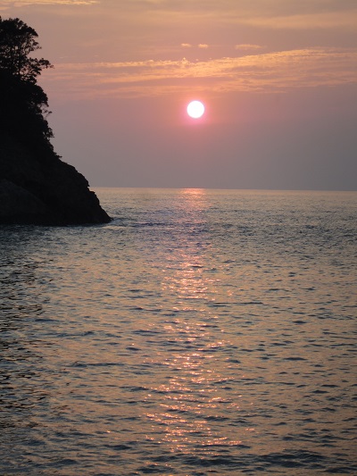 海と夕日